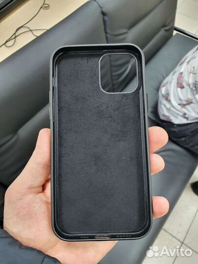 Чехлы и защитное стекло iPhone 12 (айфон 12)