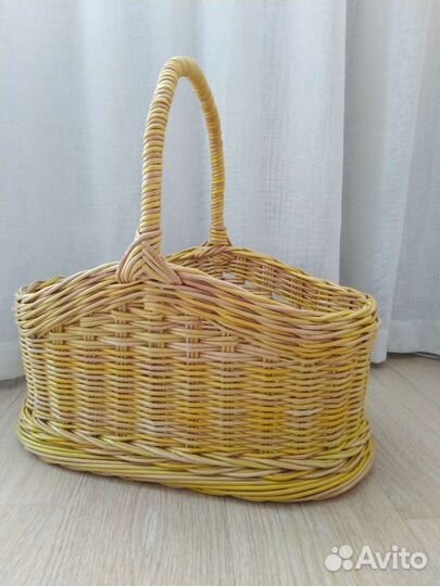 Корзина из бумажной лозы