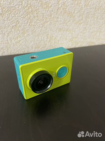 Экшен камера xiaomi yi