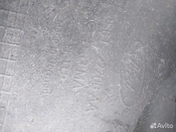 Брызговик правый передний ford fiesta mk5