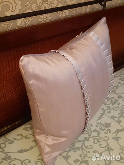 Интерьерная подушка