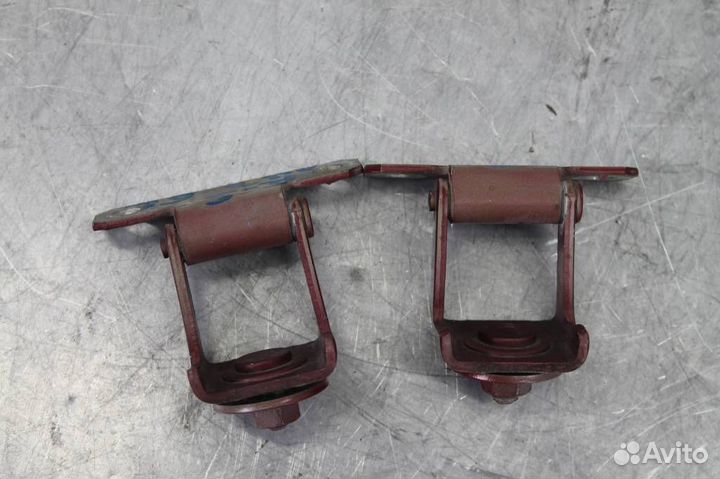 Петли двери багажника Renault Sandero 1 (Сандеро