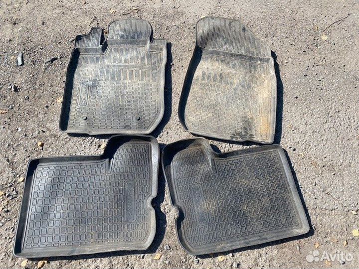 Коврики комплект LADA Largus 5 мест К7мf410 2013