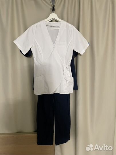 Медицинский костюм 44