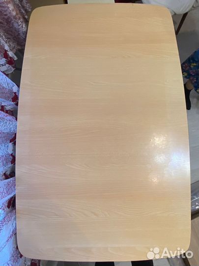 Обеденный стол