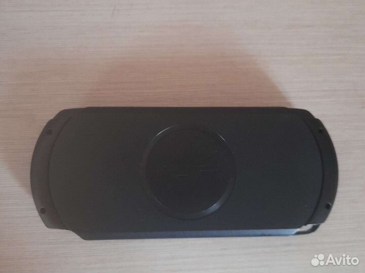 Sony PSP Slim в идеальном состоянии 22 игры