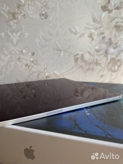 iPad pro 12.9 2018 256gb wifi+cellular