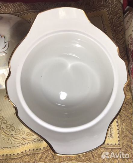 Фарфоровая большая супница « Мадонна» Дулево