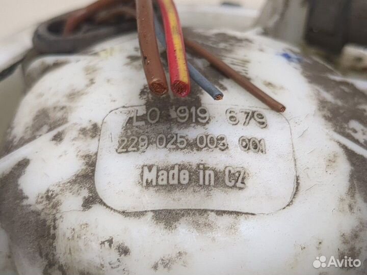 Насос топливный электрический Volkswagen Touareg