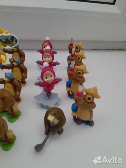 Киндер сюрприз Маша и медведь цена за всё