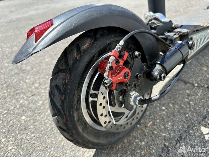 Электросамокат Kugoo m4