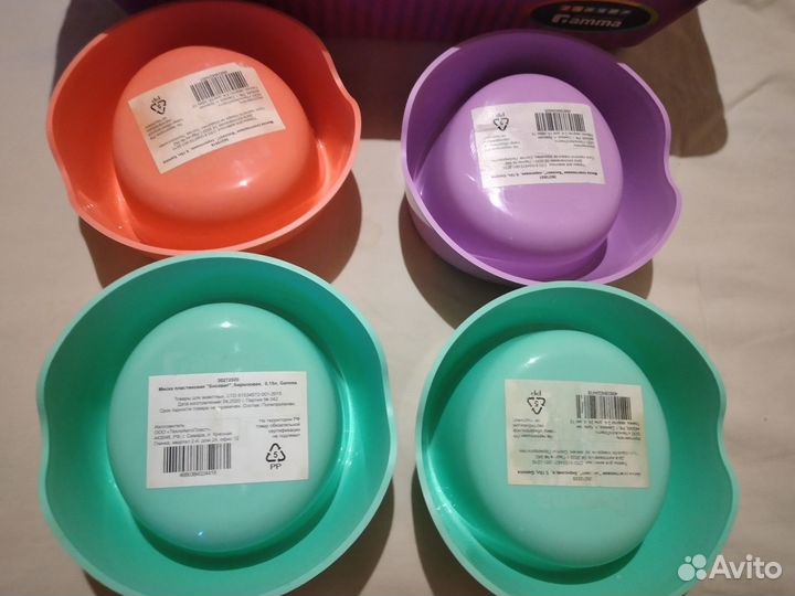 Туалет для кошки и миски