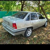 Opel Kadett 1.3 MT, 1986, 300 000 км, с пробегом, цена 100 000 руб.