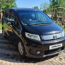 Honda Freed 1.5 CVT, 2011, 145 000 км, с пробегом, цена 1 165 000 руб.