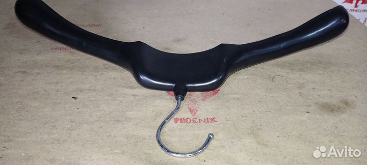 Вешалки плечики новые широкие крепкий пластик