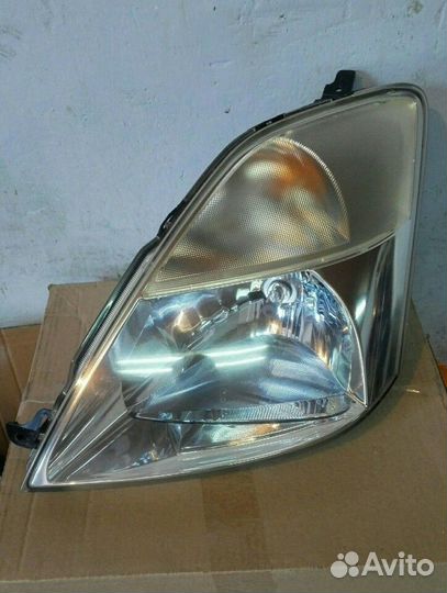 Фара сузуки вагон мр 2002-2005г правая левая