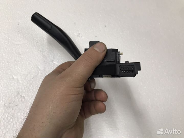 Переключатель поворотов 1K0953513E Golf 6