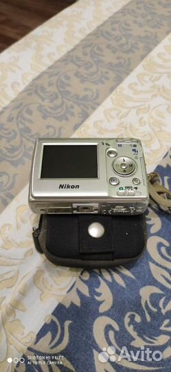 Цифровой фотоаппарат Nikon