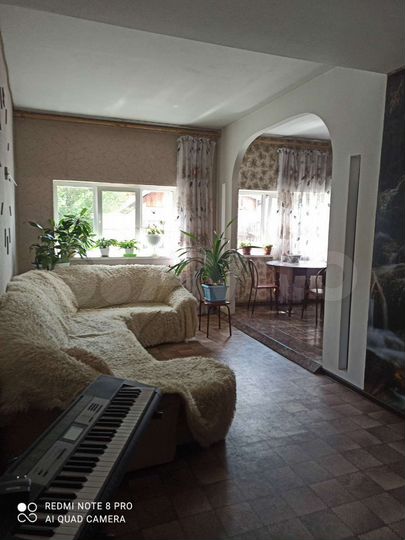 Дом 208 м² на участке 3 сот.