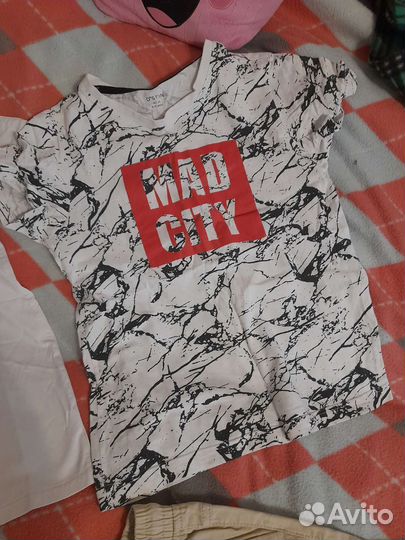 Футболки и штаны на мальчика 8-10 лет