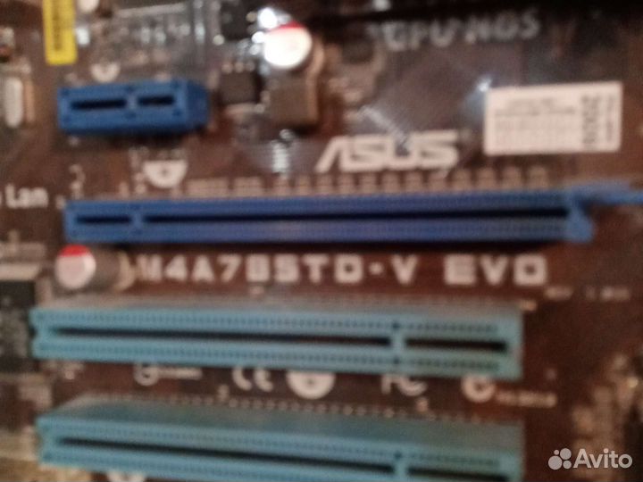 Материнские платы разные