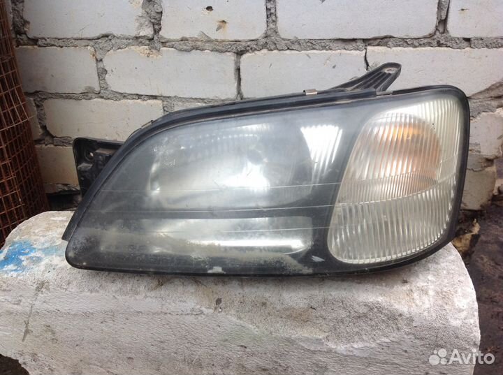 Фара Subaru outbek левая и правая