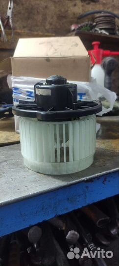 Моторчик отопителя honda fit/jazz/city