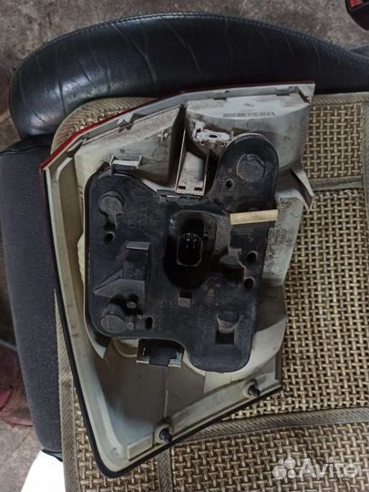 Фонарь задний правый Audi a4b6 седан