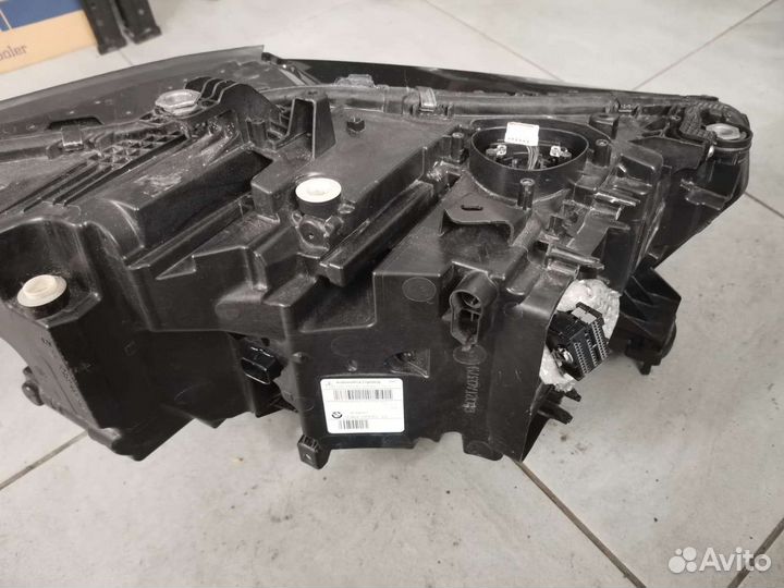 Bmw x5 G05 фара левая Led целая