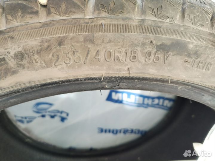 Triangle PL02 235/40 R18