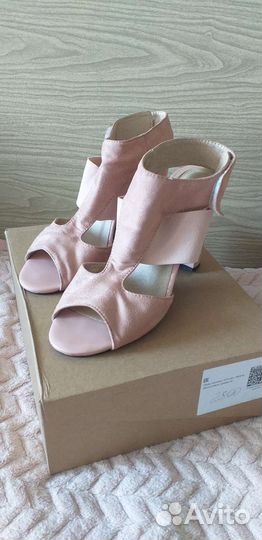 Босоножки женские 40 размер