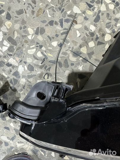 Фара левая камри v70 v75