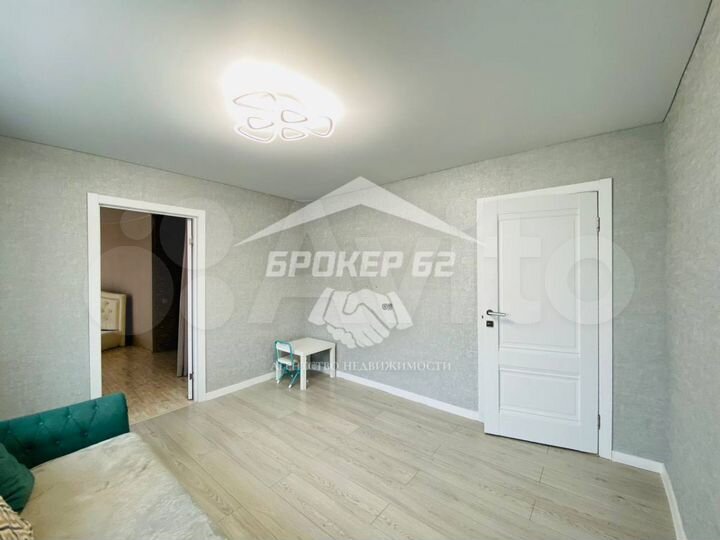 3-к. квартира, 79,8 м², 8/10 эт.