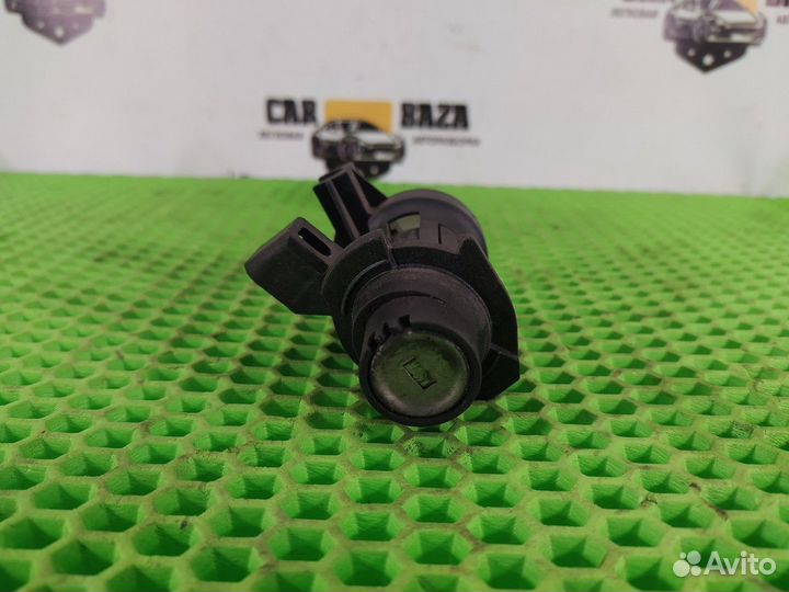 Личинка замка багажника