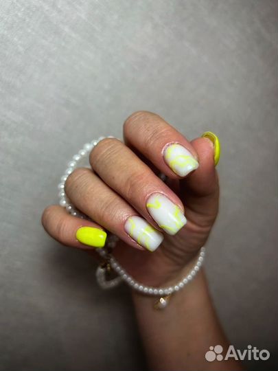 Маникюр Солнечный город