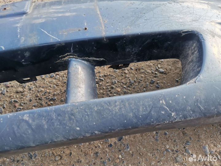 Бампер передний Kia Shuma 2 с дефектом