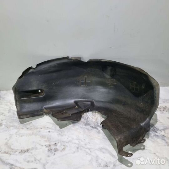 Подкрылок задний mercedes w 202 в202 правый левый