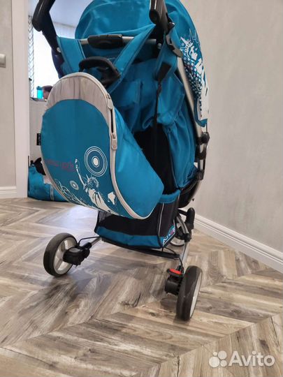 Прогулочная коляска