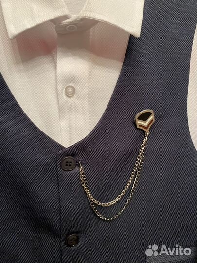 Жилет, рубашка, бабочка