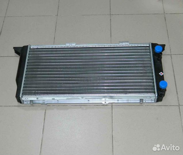 Радиатор охлаждения Audi 80 1.6-1.9D 600x310 AVA