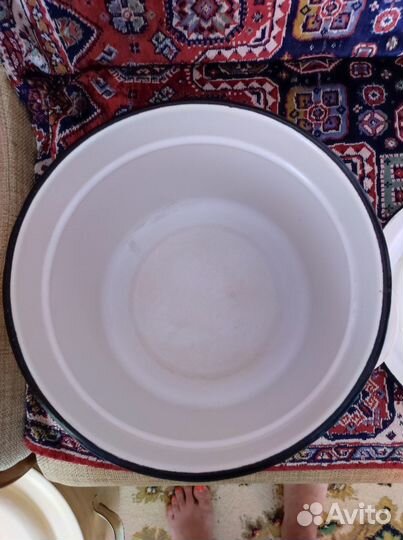 Эмалированный бак с крышкой