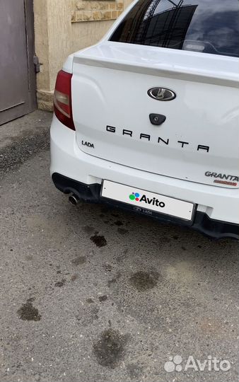 LADA Granta 1.6 МТ, 2015, 180 000 км