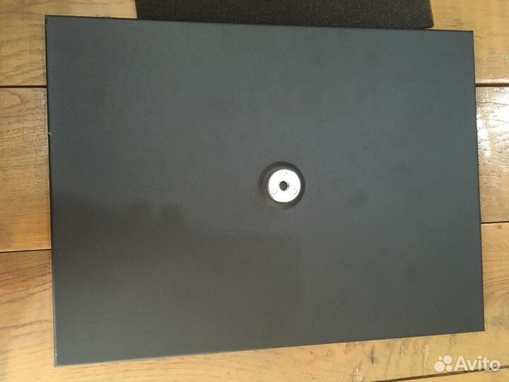 Подставка для проектора на стойку