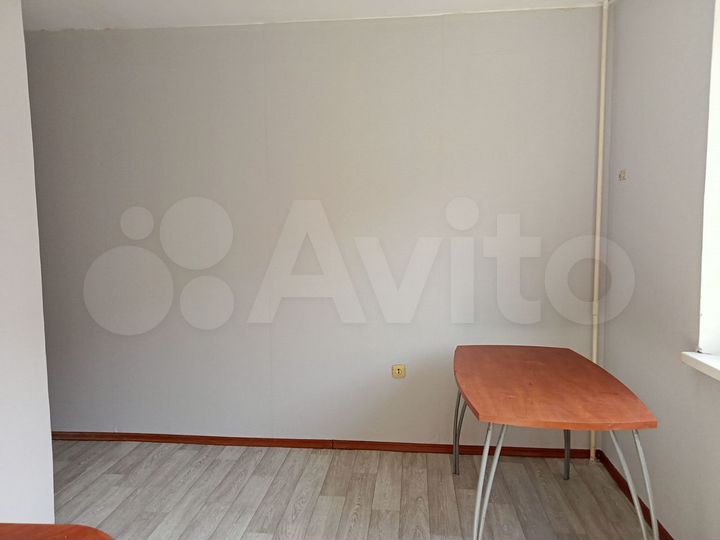 2-к. квартира, 61 м², 5/10 эт.