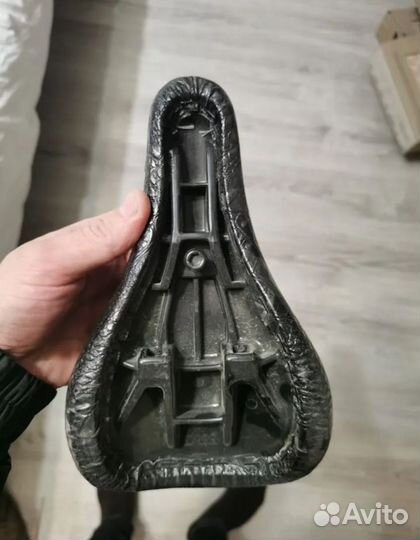 Седло для велосипеда BMX Stereo Gator tripod