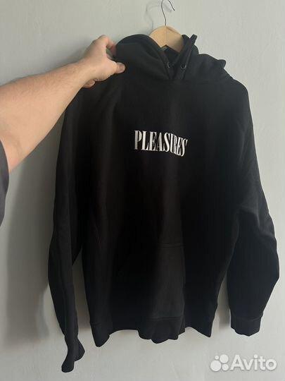 Толстовка Pleasures
