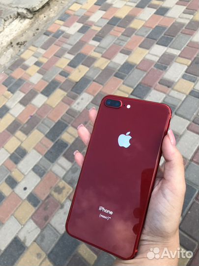 Телефон iPhone 8 plus