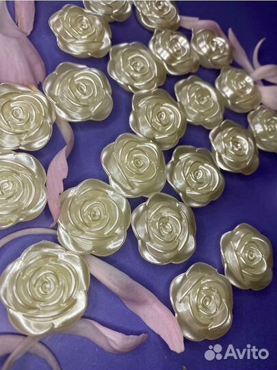 Полубусины пришивные