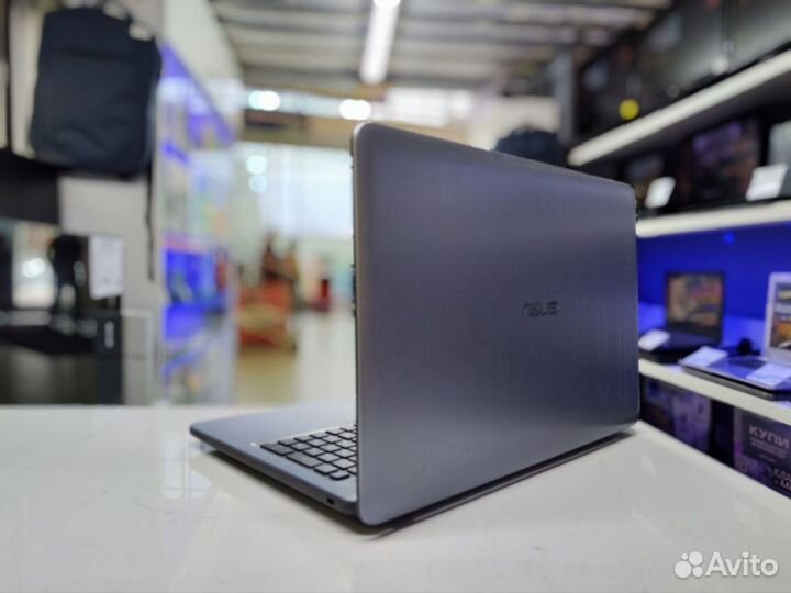 Ноутбук Asus Intel Pentium 4 гб