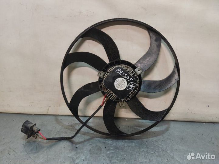 Вентилятор радиатора Volkswagen Passat B6 BSE 2007